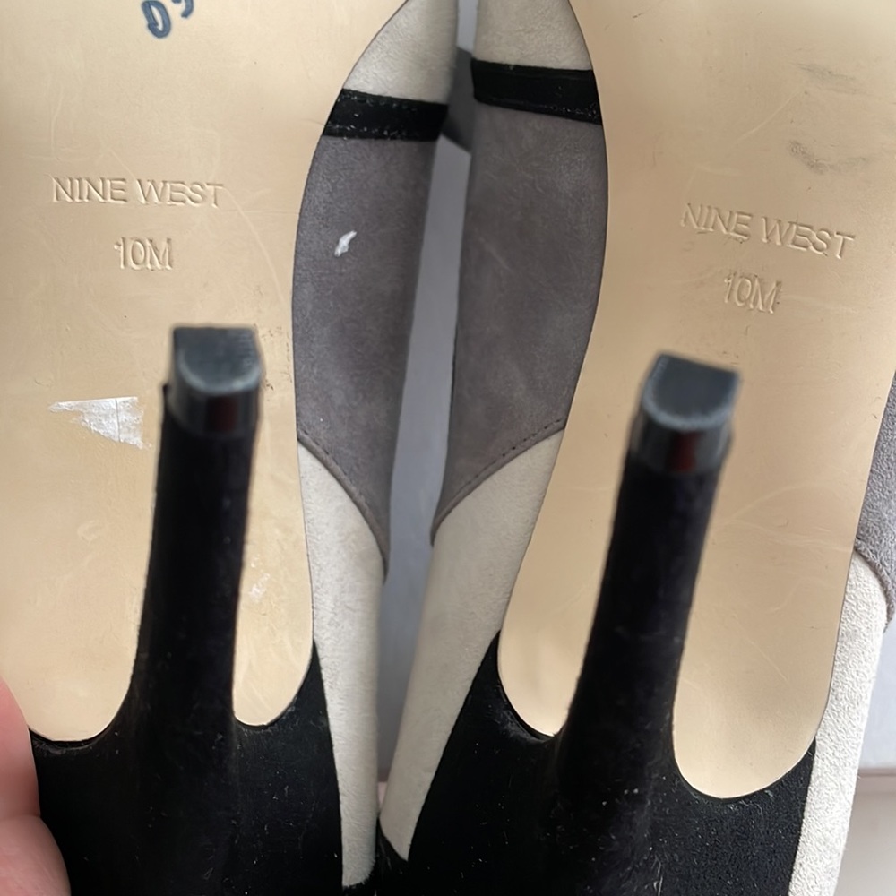 Pumps - Picture 6 of 6